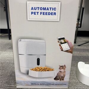 Automatic Pet Feeder with Mobile App Control